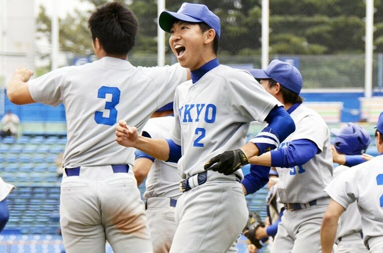 東大野球部時代の喜入友浩アナウンサー。2016年には明治大学相手に勝利を経験した ／ photograph by Kyodo News