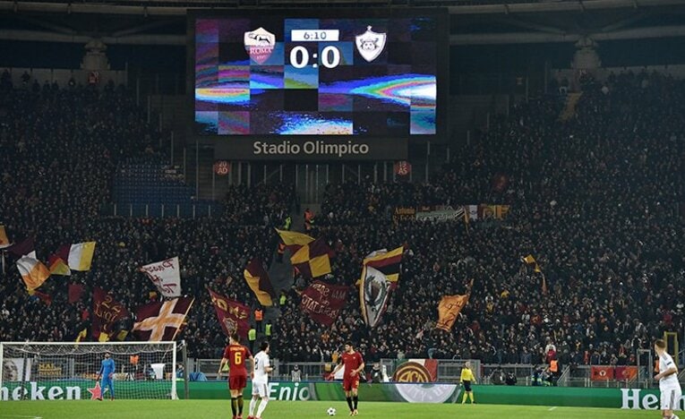 トッティ引退後のローマを大改革！華より“汗をかけ”の兄貴分監督。(3)