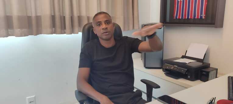 自宅で…写真はまだまだ続きます　©Hiroaki Sawada