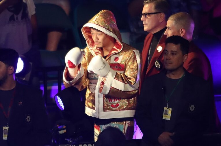 聖地ラスベガスで2階級制覇を達成した中谷潤人（25歳）。衝撃KOに称賛の声が届いている ／ photograph by AFLO