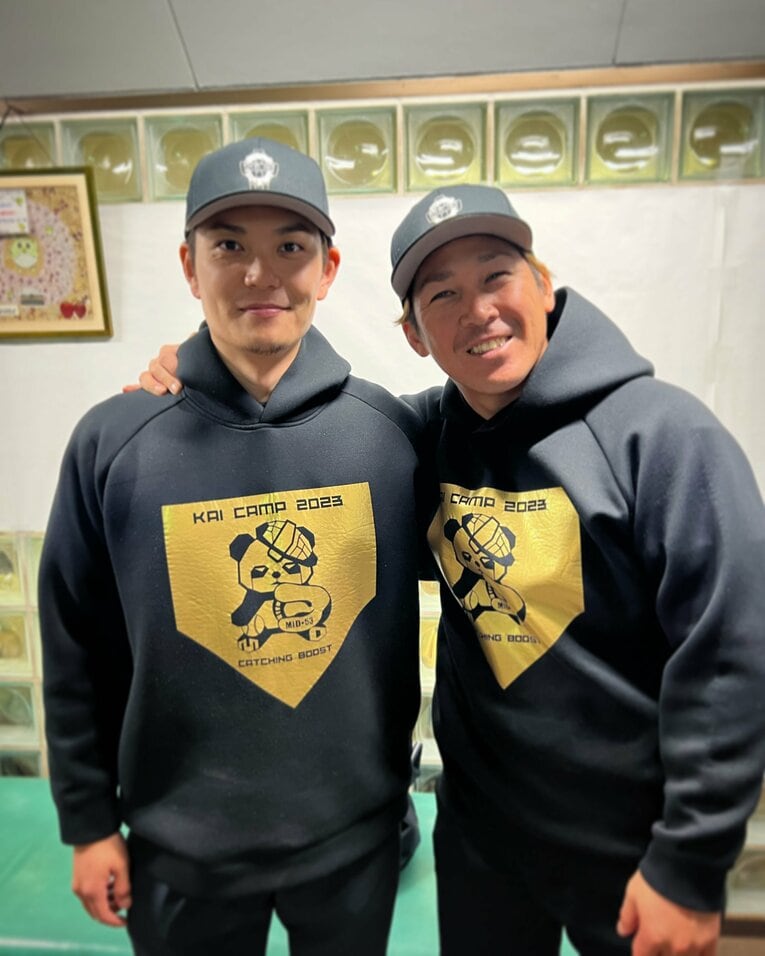 甲斐（右）の懐の深さがフレーミングを広めるうえで大きな助けになった（本人提供）　©Hiromu Midorikawa