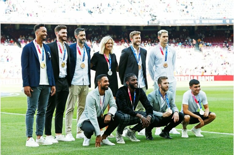 「PSGメッシ」の初得点と“FKの壁で寝転び”、ネイマールとの友情を撮った… 18歳のバルサ新10番ファティも復活〈激写〉(3)