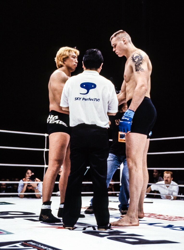 2001年12月の『PRIDE.18』。高山は自身より身長が高いセーム・シュルトと対戦