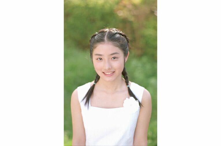 16歳の石原さとみ ／ photograph by BUNGEISHUNJU