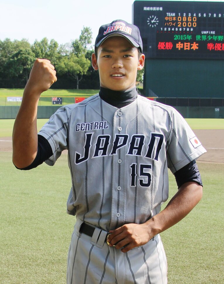 “怪童”と呼ばれる中3時の根尾（2015年夏）　©KYODO