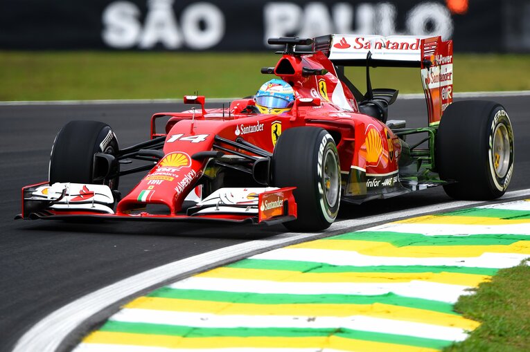 アロンソがドライブしたパワーユニット初年度となる14年のフェラーリF14T。シーズン未勝利に終わった失敗作だった　photograph by Getty Images