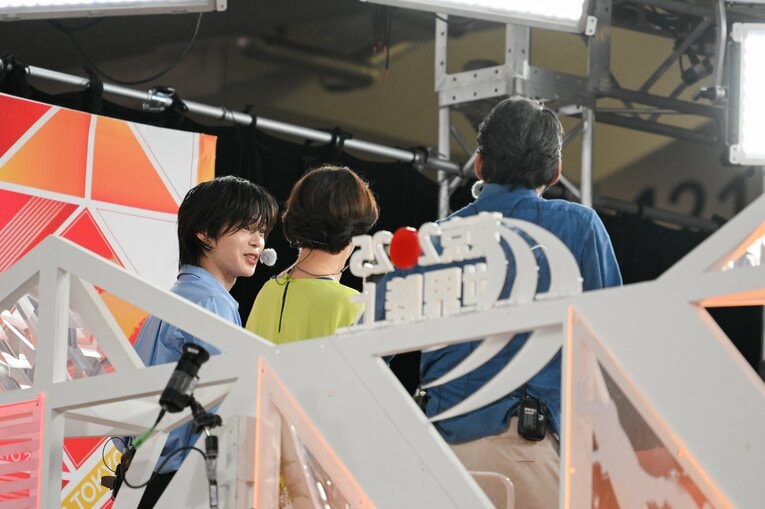 陸上ファンが胸熱になった織田裕二＆中井美穂の再登板…横に座るKも嬉しそう（写真はまだまだ続きます）　©︎Nanae Suzuki