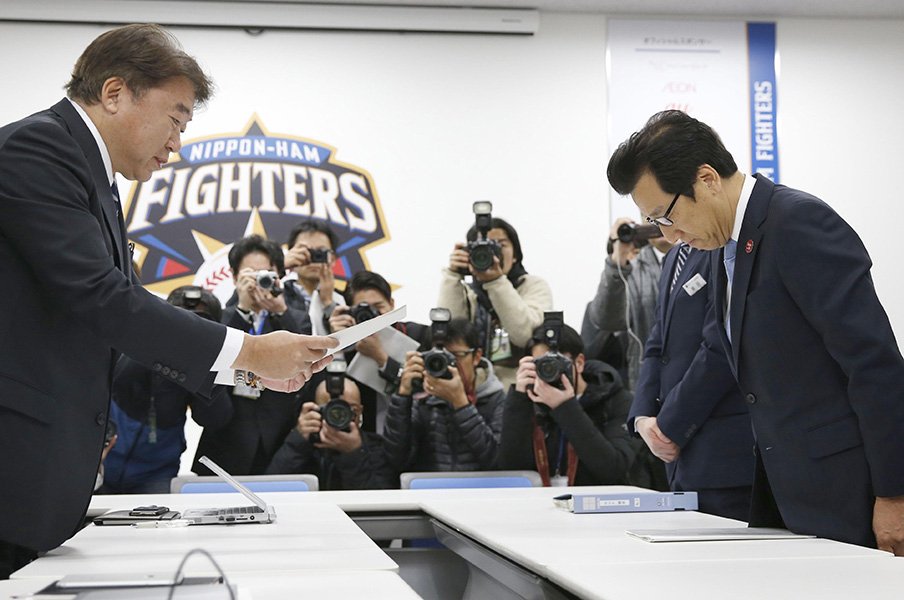 日本ハムの新スタジアム、運命の1日。札幌市と北広島市がくれた感動を力に!<Number Web> photograph by Kyodo News
