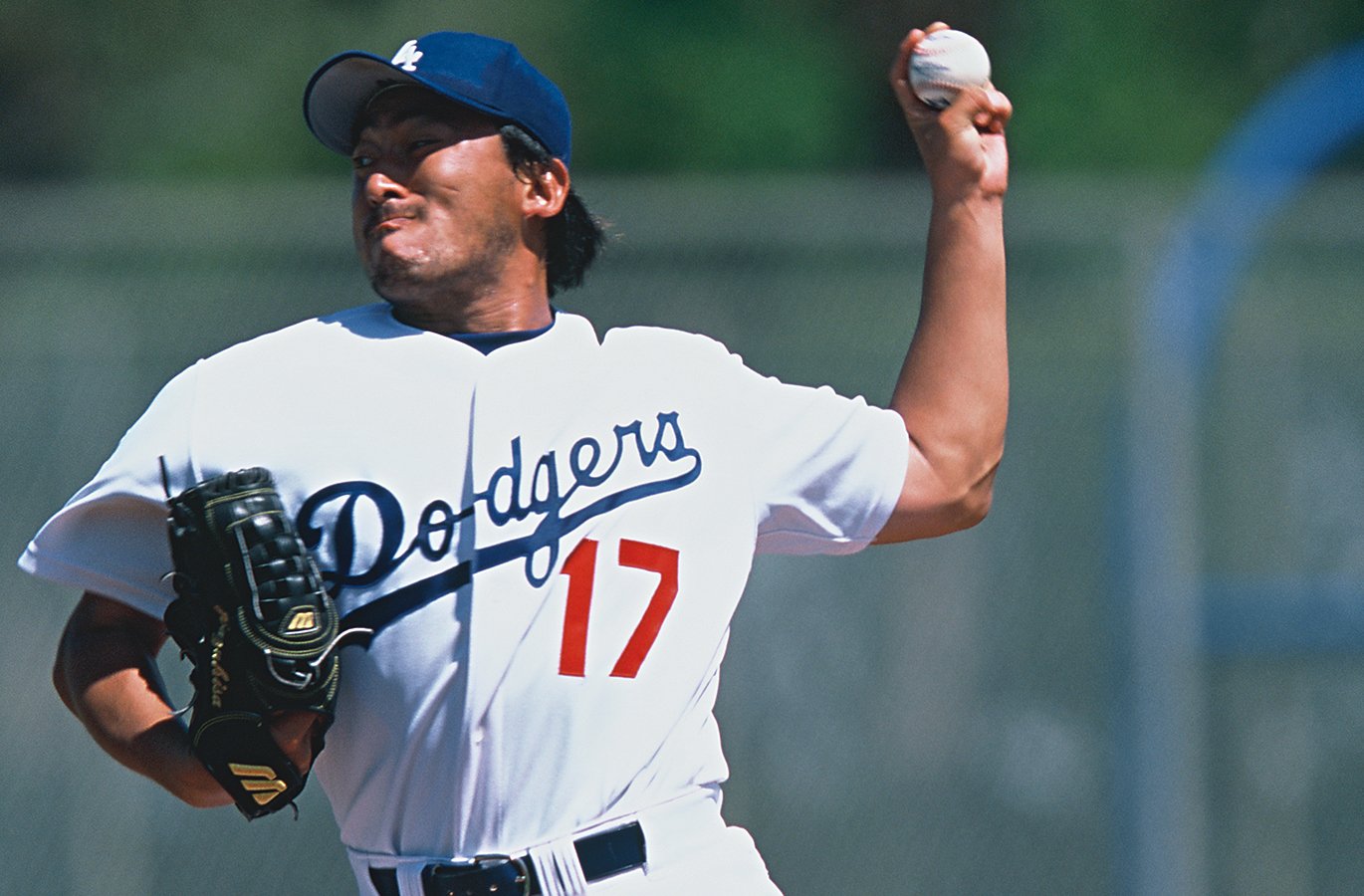 砲丸を投げこむイメージで」平成屈指の豪腕・石井一久は‟感覚派”では