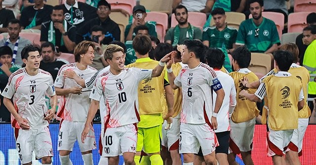 “サウジ戦、試合前に勝負あり”記者が確信「日本代表サポ10人ほどに…」森保監督とサブ組の“テレビに映らない”真相「その上で1つに、ね」（ミムラユウスケ）