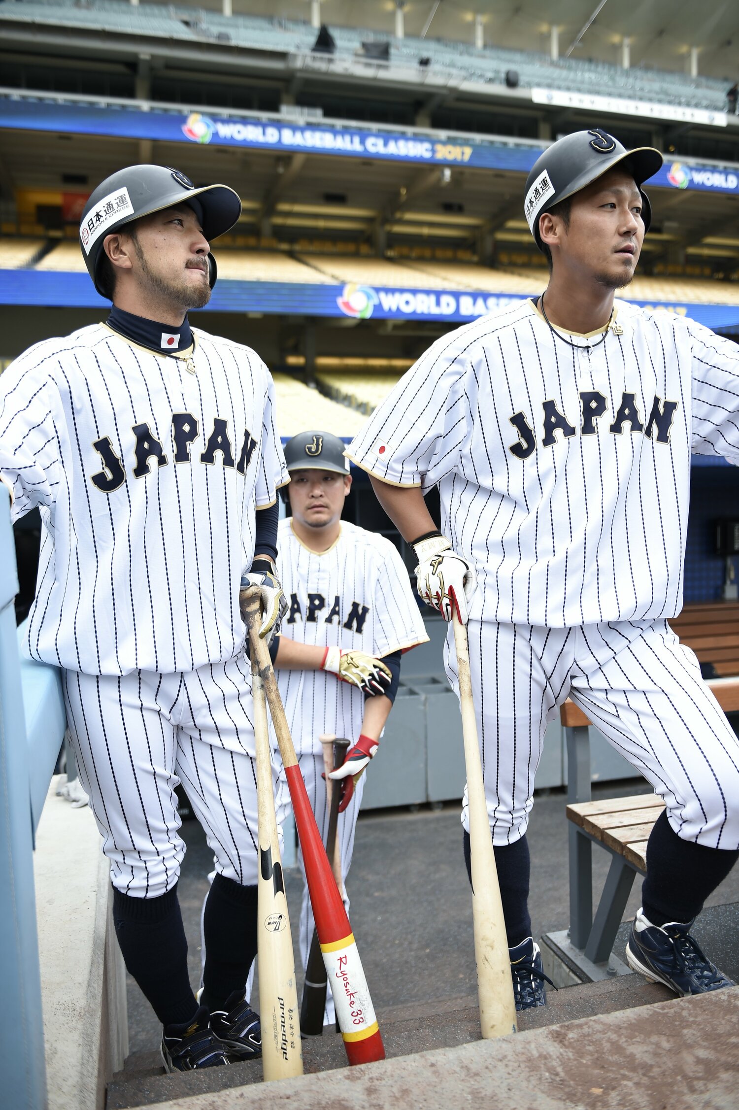 2017年WBCの菊池と筒香、中田　©Sports Graphic Number