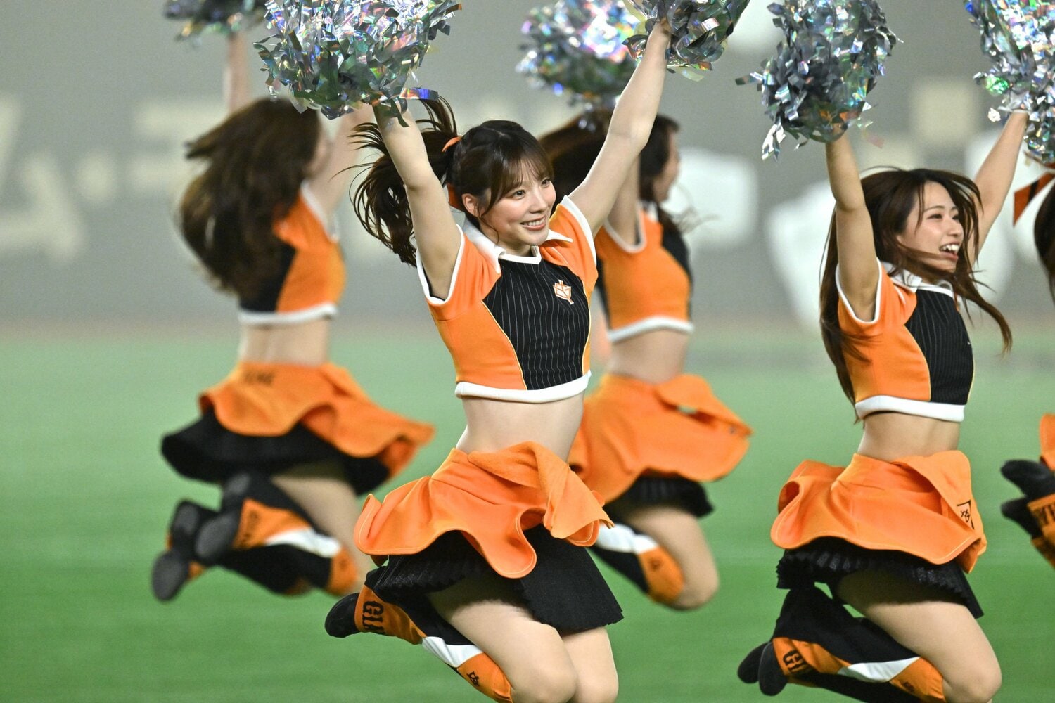 めちゃくちゃハードな振り付けも弾ける笑顔で　©Hideki Sugiyama