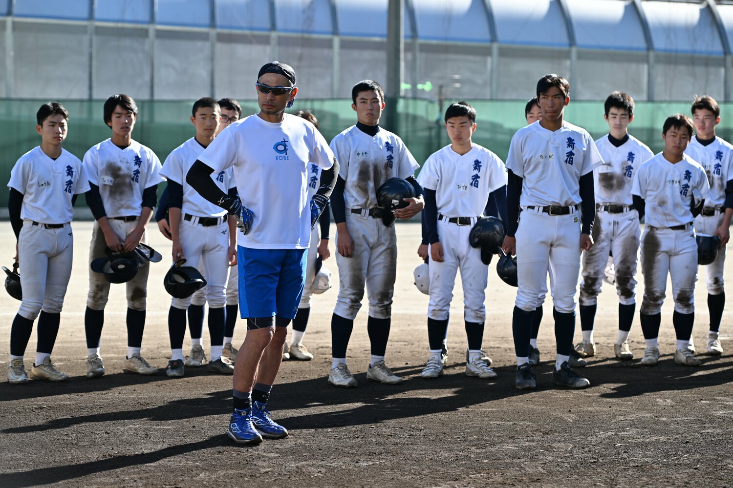 都立新宿高校を訪れ、指導したイチロー　©Naoya Sanuki