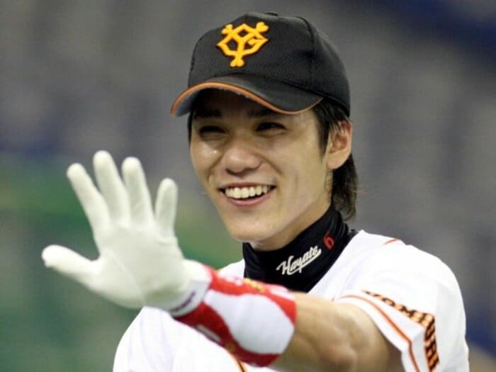 「まるで反抗期の少年だった」坂本勇人の“意外な素顔”に惹かれて…記者が見た“ヤンチャ青年”が巨人のスターになるまで「サインは子どもから先に書く」＜Number Web＞ photograph by Sankei Shimbun