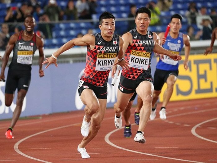 リレーは常にリスクと背中合わせ。4×100の失格と、日本の“匠の技”。<Number Web> photograph by AFLO