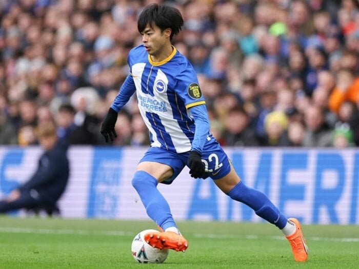 三笘薫はなぜプレミアで無双できる？ ブライトンと智将デゼルビに学ぶ“覚醒ミトマの生かし方”〈東大監督＋気鋭の解説者・林陵平が熱弁〉＜Number Web＞ photograph by Jacques Feeney/Offside/Getty Images