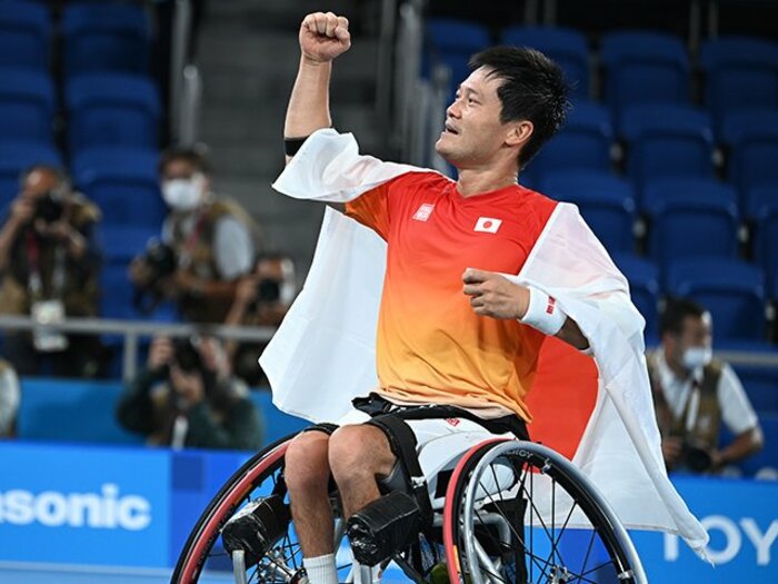 フェデラー「日本には国枝がいるじゃないか」 国枝慎吾37歳の「最強」にカッコイイ伝説〈2大会ぶり金メダルに石黒賢も号泣〉＜Number Web＞ photograph by Getty Images