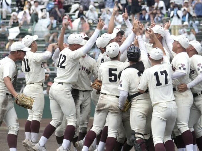 「スポーツクラスなし」福岡の公立進学校が“甲子園出場”の衝撃…東筑ってどんな高校？「東大・京大の合格者も…」「45歳監督は数学教師」＜Number Web＞ photograph by JIJI PRESS