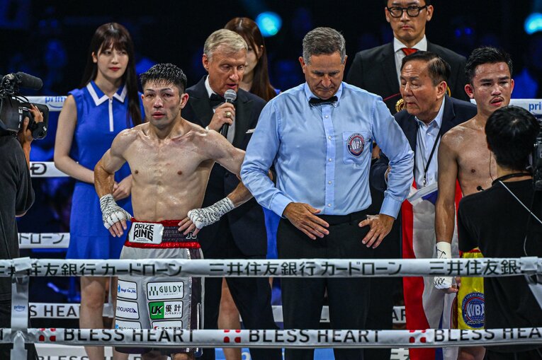 ユーリ阿久井政悟vs.タナンチャイ・チャルンパック（WBA世界フライ級タイトルマッチ）©Takuya Sugiyama