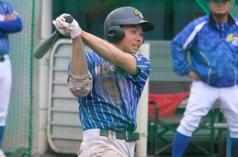 茨城の強豪、明秀日立高で4番を打つ台湾からの留学生・李玟勳。甲子園出場と東大合格の二刀流を目指す ／ photograph by Yu Takagi