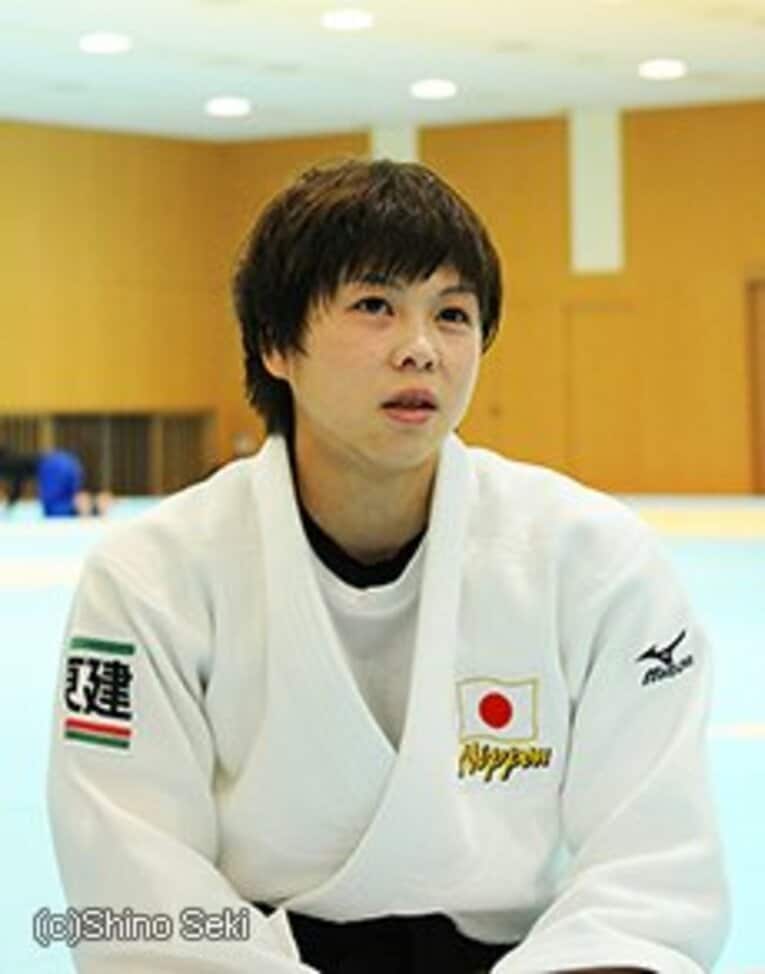 TOMOKO FUKUMI
1985年6月26日、茨城県土浦市生まれ。土浦日大高、筑波大を経て、了徳寺学園職員。'02年4月、当時12年間国内無敗を誇った谷亮子を破り注目を集める。'07年、再び谷を破るも、北京五輪には届かず。'09年、オランダ世界選手権で優勝。現在、世界ランク1位。157cm、48kg。