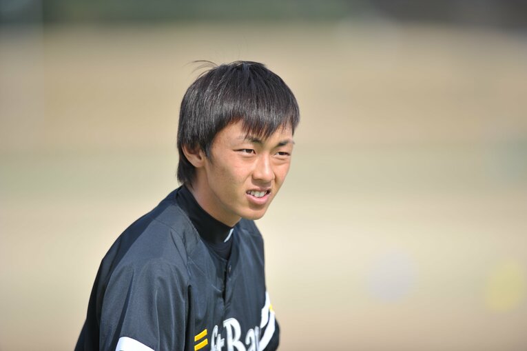 プロ入団直前、春季キャンプの今宮（18歳）　©Hideki Sugiyama