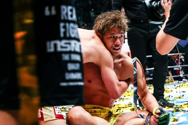念願のタイトルマッチで鈴木に敗れた金原。「この試合は今も悔しくて見返せない」と語った　©RIZIN FF Susumu Nagao