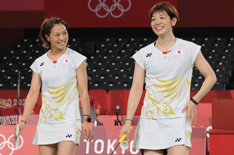 29日、中国ペアとの準々決勝の試合中に笑顔を絶やさなかった福島由紀（左）、廣田彩花（右）のフクヒロペア ／ photograph by JIJI PRESS