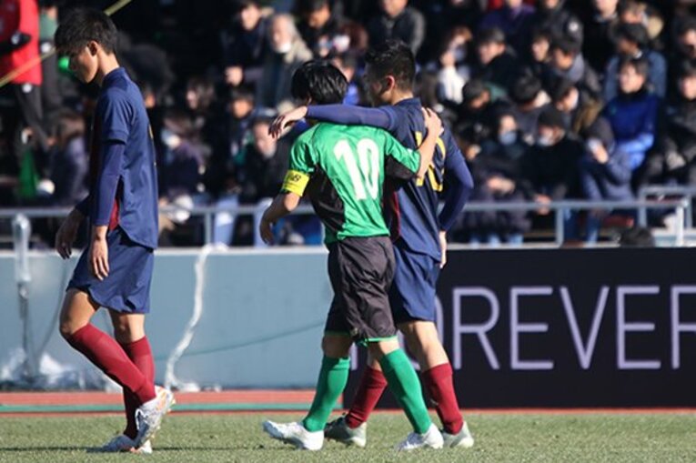 選手権を味わった興國・樺山諒乃介。ライバルに教わった「10番」の意味。(2)