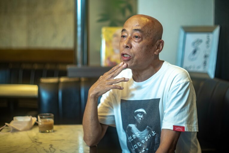 取材は熊本にある『らっきょの小部屋Ⅱ』で行われた　©Takuya Sugiyama