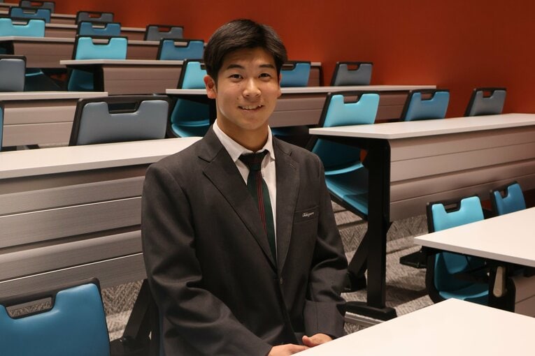 今夏までは高卒プロを視野に入れていた新井だが…　©Fumi Sawai