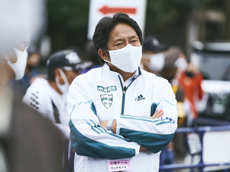 青学大の原晋監督（全日本大学駅伝にて）　©Yuki Sunenaga