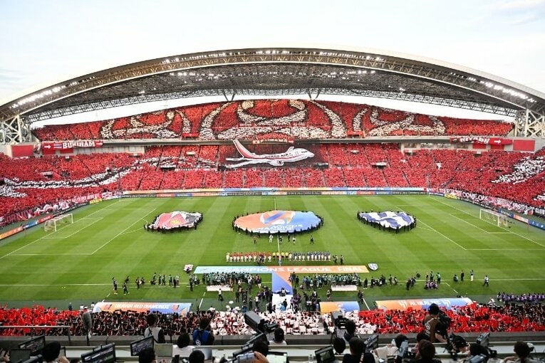 ACL決勝セカンドレグ、飛行機が!!（5／全6枚）　©AFC