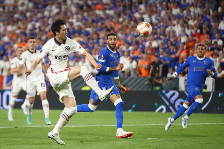 EL決勝に先発出場した鎌田　©Getty Images