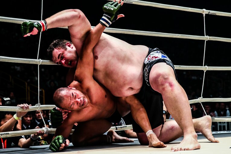 元大関のバルトは、無差別級トーナメント2回戦で“世界のTK”ことベテランの高阪剛に勝利　©RIZIN FF Susumu Nagao