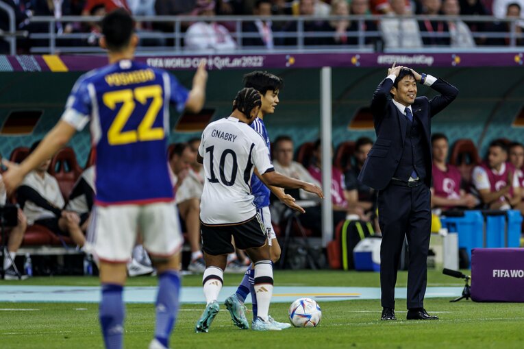 ニャブリやミュラーへの対応に苦慮し、持ち味を活かせなかった久保建英　©Kiichi Matsumoto/JMPA