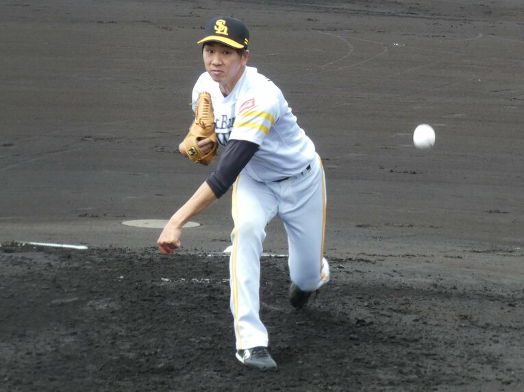 大卒4年目左腕の岡本直也（2021年撮影）　©Kotaro Tajiri