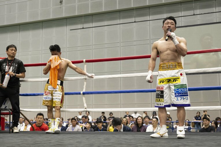 木村翔の引退興行の対戦相手を務めた八重樫東　©Tadashi Hosoda