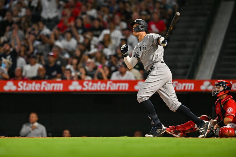 日本時間8月29日、大谷の前で50号を放ったジャッジ　©Nanae Suzuki