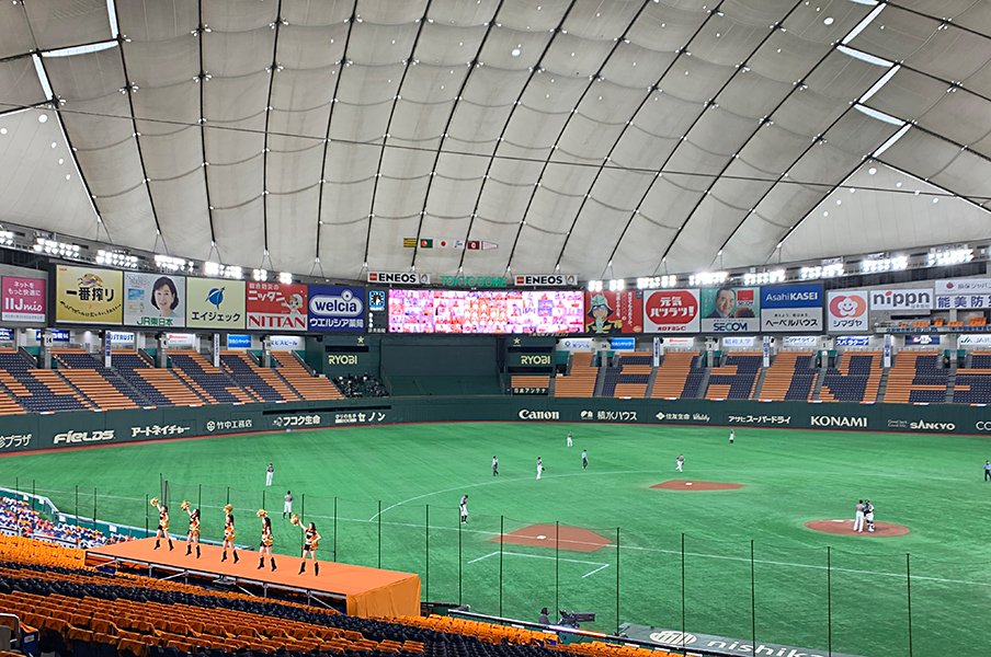 プロ野球では 叫んだっていいのだ 観客のいない東京ドームで あっ プロ野球 Number Web ナンバー