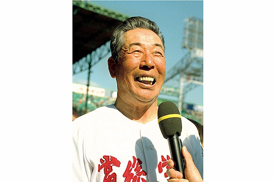 温かくて冷たくて温かい。木内幸男はだから勝った。～高校野球、“勝ち”にこだわる名監督～＜Number Web＞ photograph by KYODO