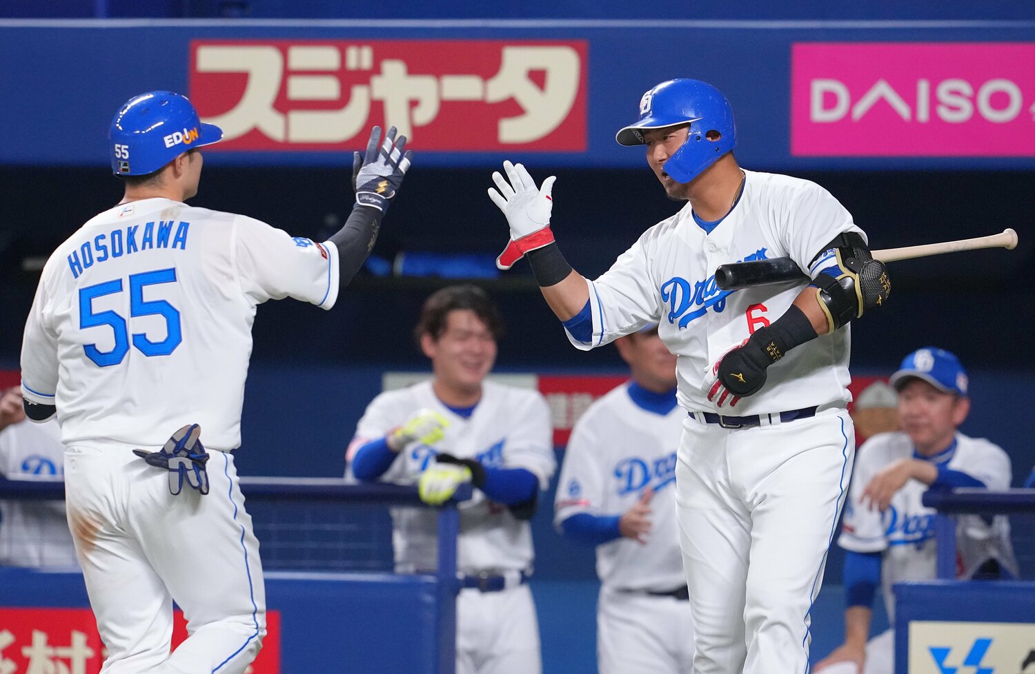 細川（左）と中田翔（右）で最強の中軸を形成している　©︎SANKEI SHIMBUN