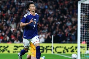 【《ブラジル記者》編を読む】「ミトマ、これぞカウンターのお手本」ブラジルTV局、三笘薫のイングランド撃破弾を絶賛…一方で「伝統的な弱点」を日本通記者がズバリ指摘