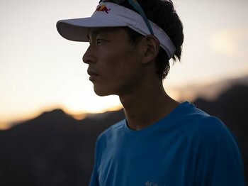 山岳レースをラグビーのように。世界王者・上田瑠偉が描く未来図。＜Number Web＞ photograph by Sho Fujimaki