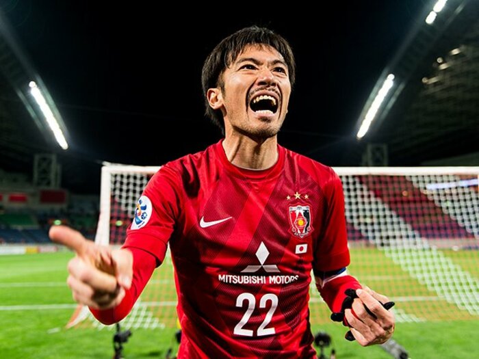 阿部勇樹を叫ばせた浦和サポの罵声。彼らの挑戦に尊敬と、少しの時間を。<Number Web> photograph by Atsushi Kondo