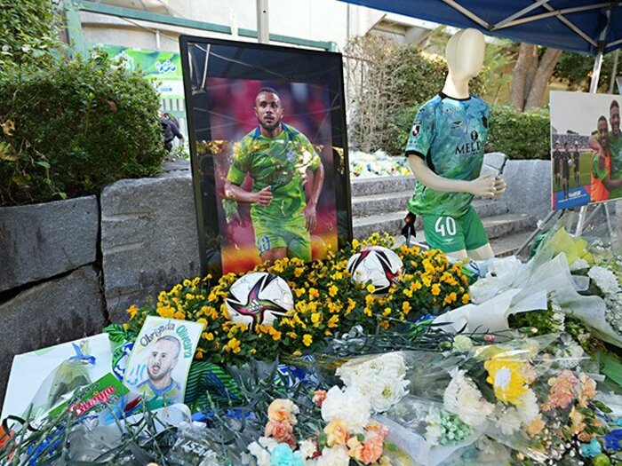 急逝オリベイラさん、エリクセンやアグエロの引退危機…  欧米で報道される「サッカーと心臓疾患の謎」とは＜Number Web＞ photograph by J.LEAGUE