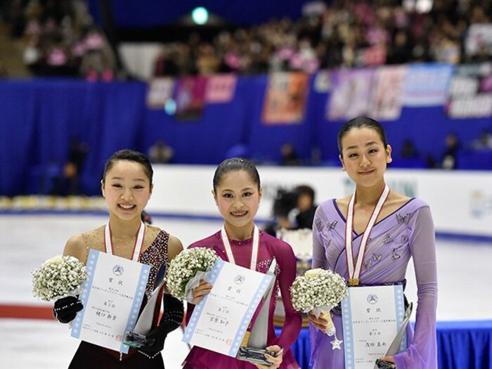 自信が無い所から始まった宮原知子。自信を失ってしまった浅田真央。<Number Web> photograph by Enomoto Asami