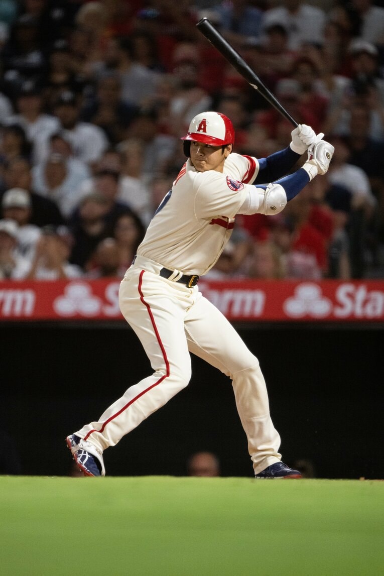 8月31日のヤンキース戦。コールから放った30号3ランの連続写真（3枚目／全11枚）©Nanae Suzuki