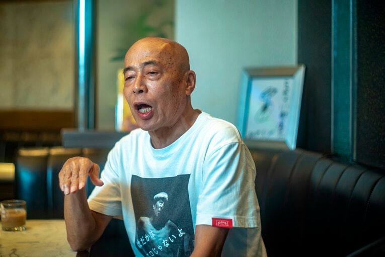 取材は熊本にある『らっきょの小部屋Ⅱ』で行われた　©Takuya Sugiyama