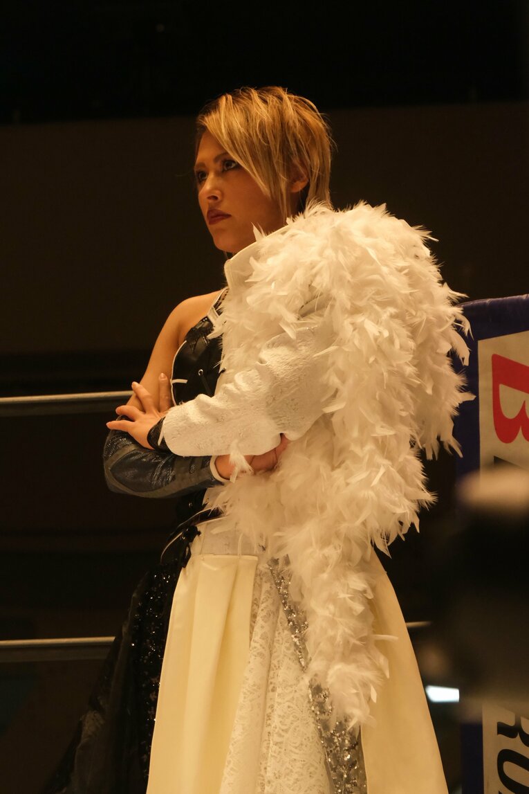 朱里とジュリア、“赤いベルト”戦を前にタッグ解散…スターダムを大きく変える「容赦なし」の対決とドンナ・デル・モンド結成秘話(35)